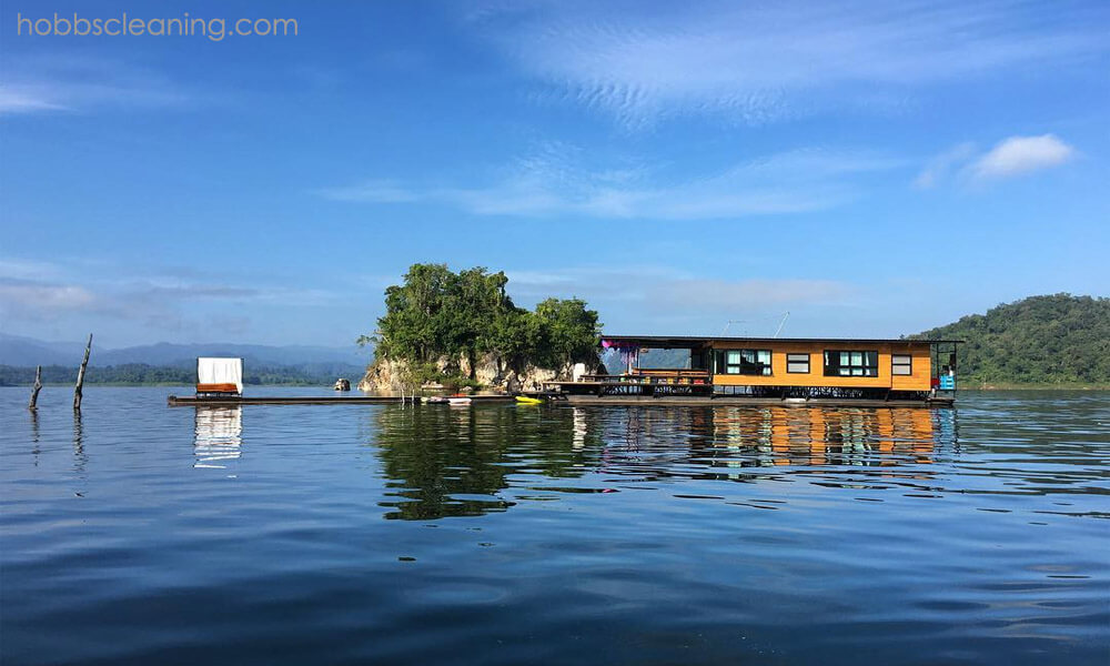 The Floatel Buntern กาญจนบุรี