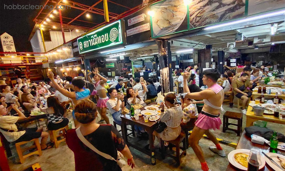ตลาดหัวมุม